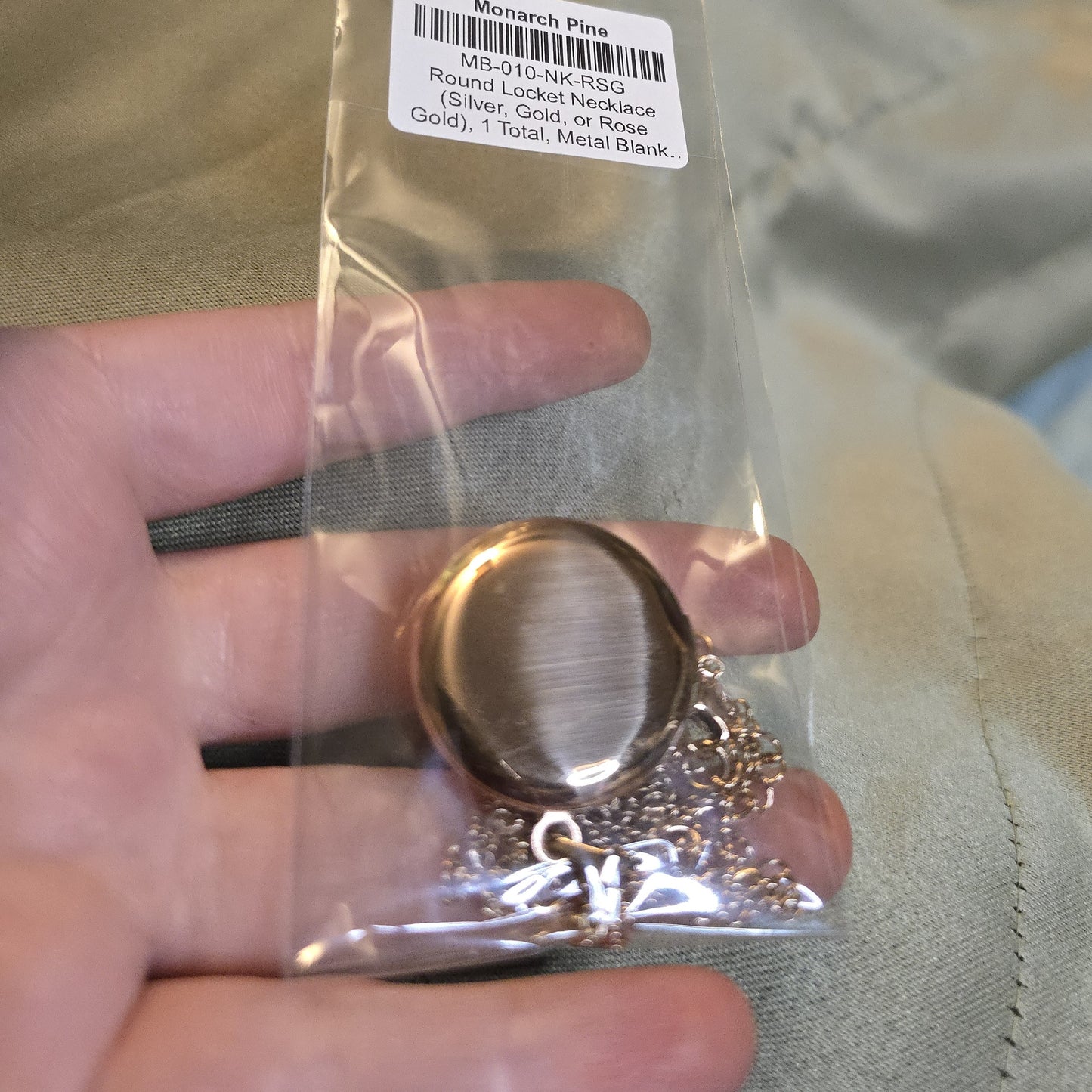 Circle Locket Necklace - Ready to be Engraved - Premium Stainless Steel Piece #700026