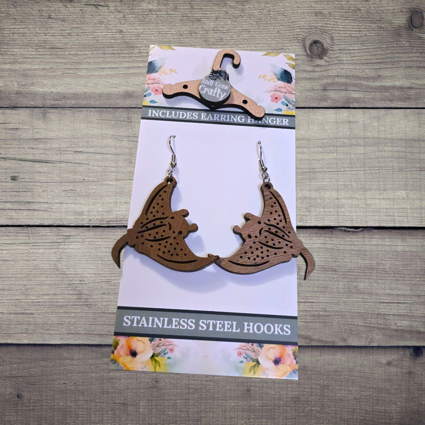 Stingray - (Lightweight Wood and Stainless Steel Hooks) - Earring Number 300140