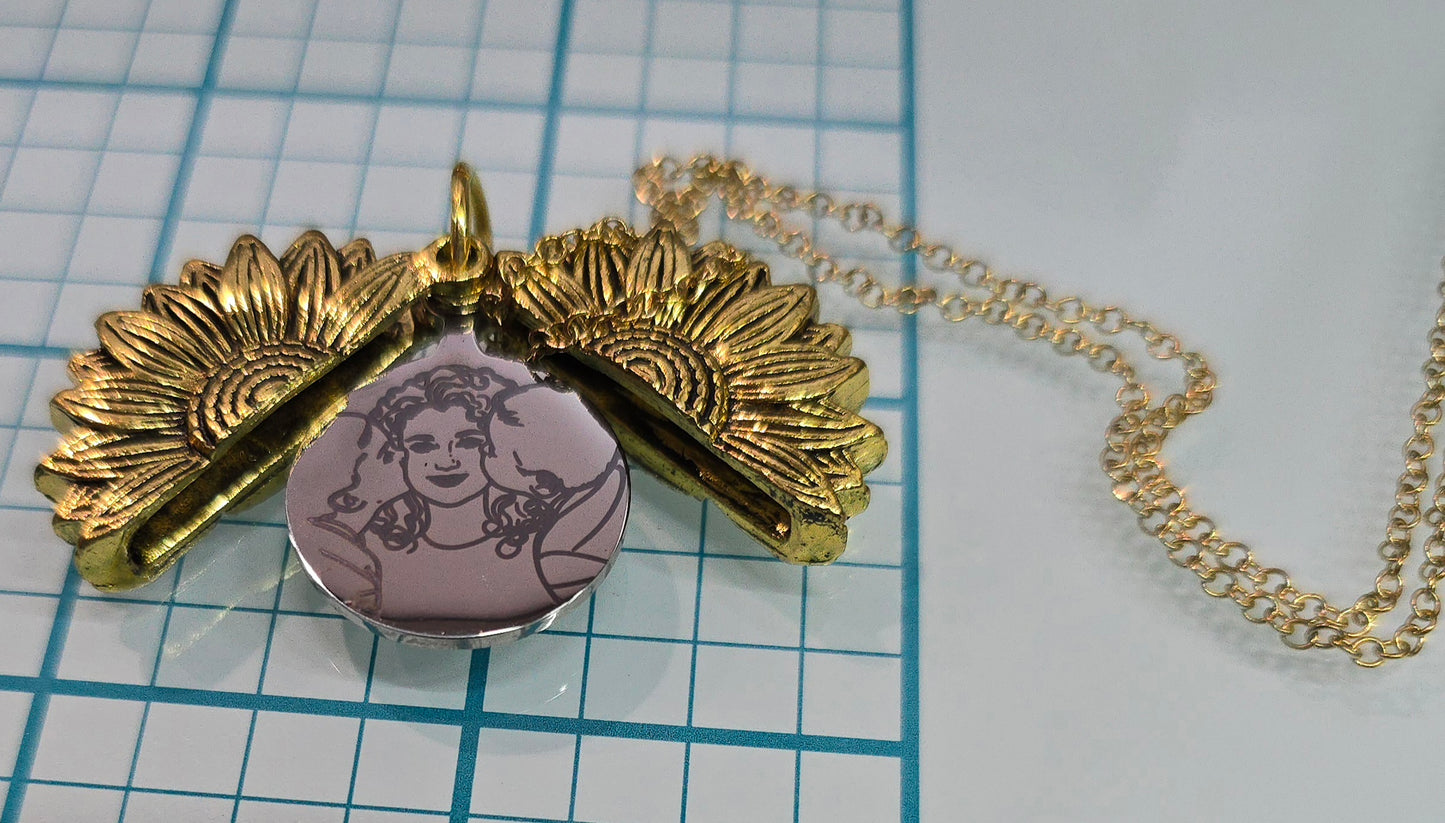 Sunflower Reveal Necklace - Ready to be Engraved - Premium Stainless Steel Piece #700031