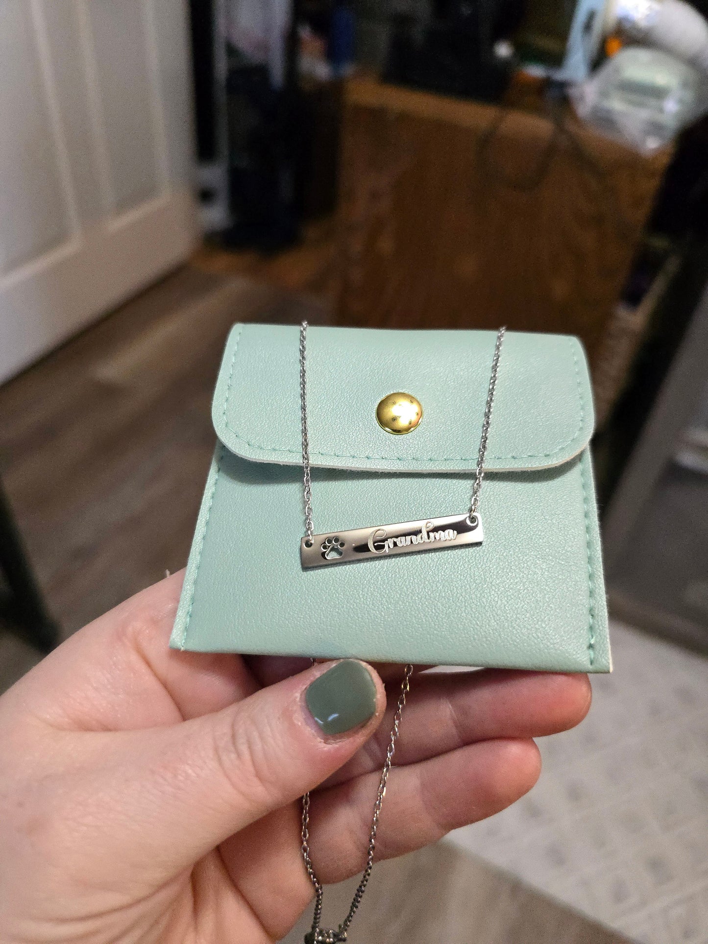 Paw - Horizontal Bar Necklace - Ready to be Engraved - Premium Stainless Steel Piece #700038