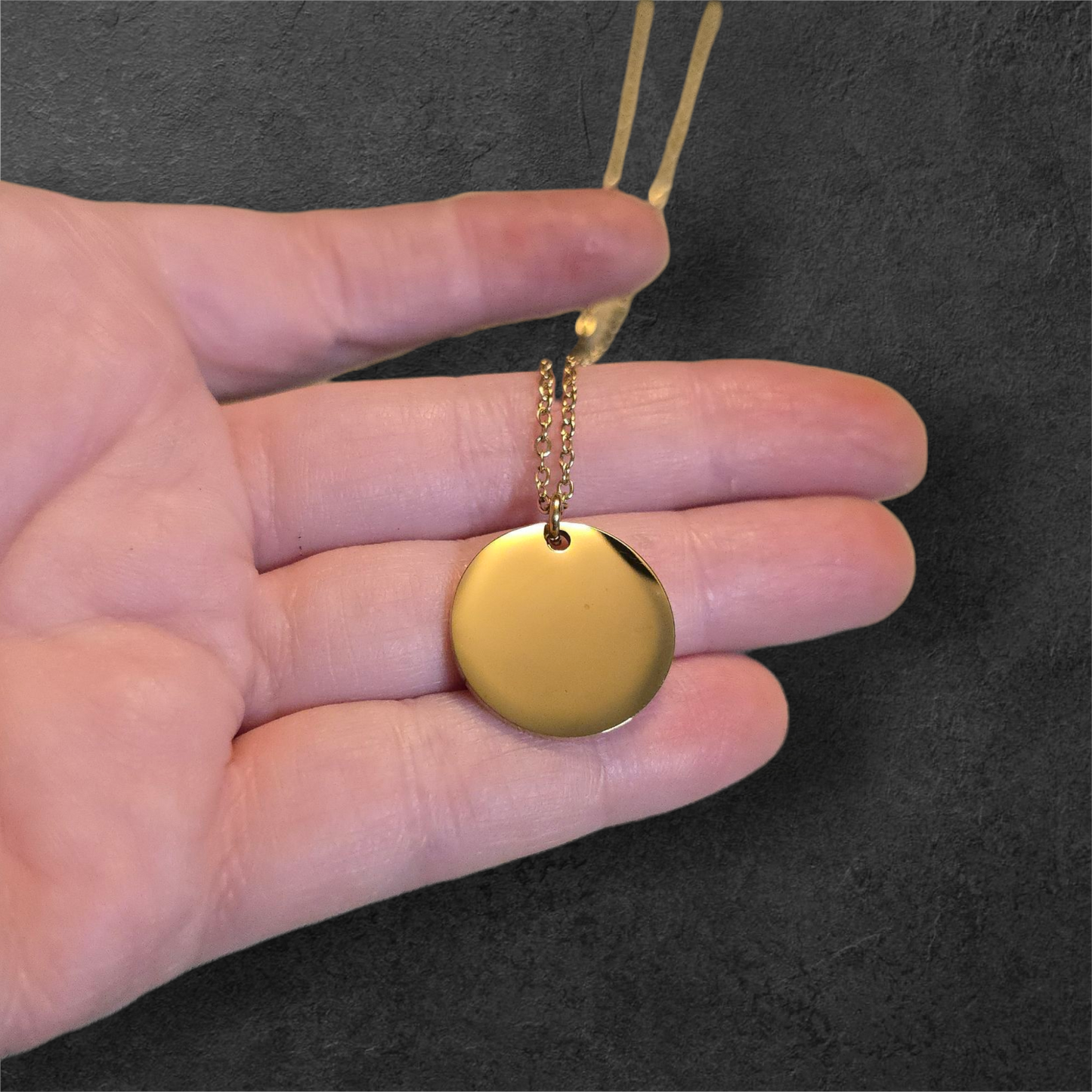 20mm - Medium Size Circle Pendant - Ready to be Engraved - Premium Stainless Steel Piece #700014