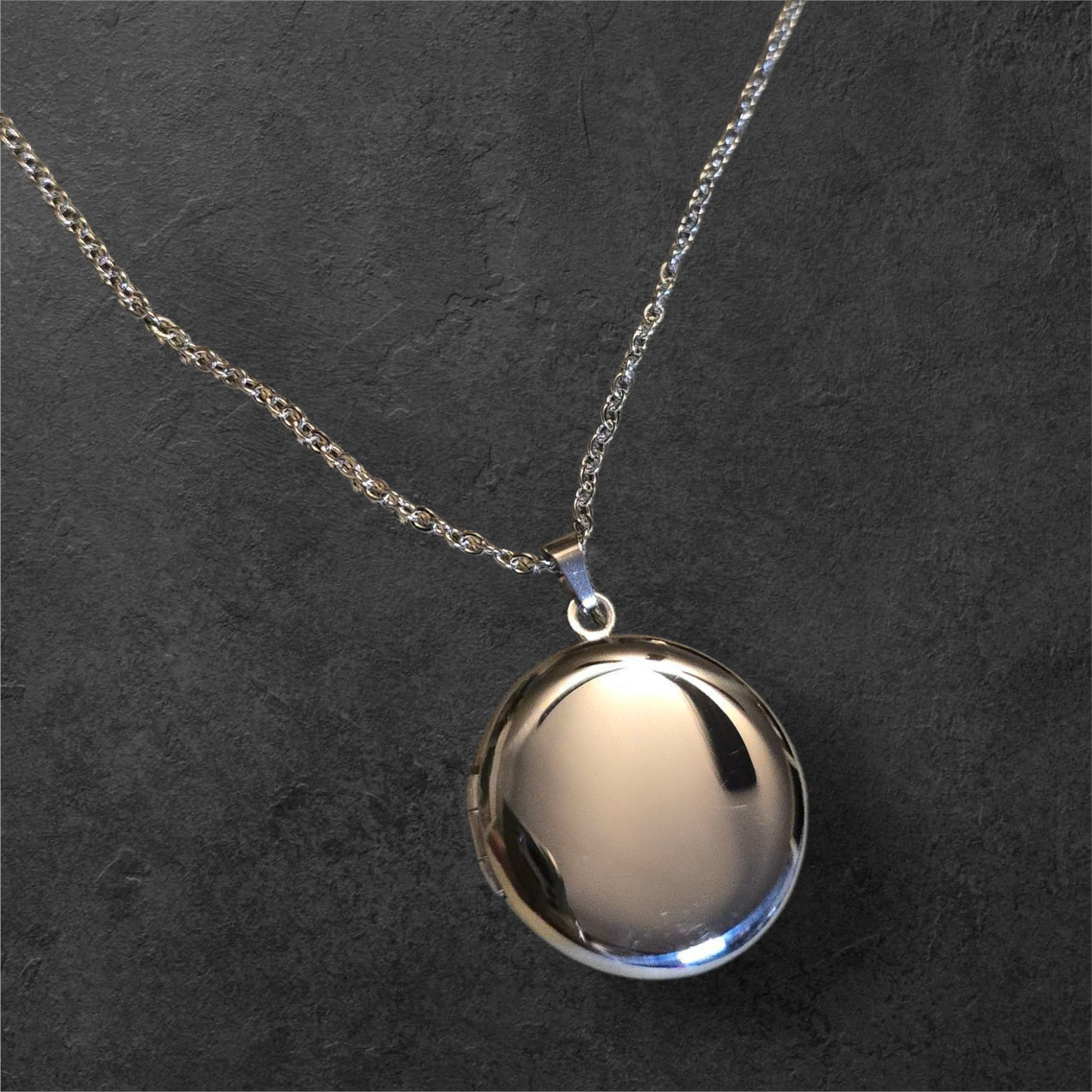 Circle Locket - Ready to be Engraved - Premium Stainless Steel Piece #700026