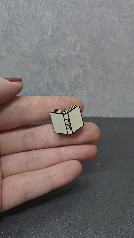 JW - Bible Pin with Tetragrammaton